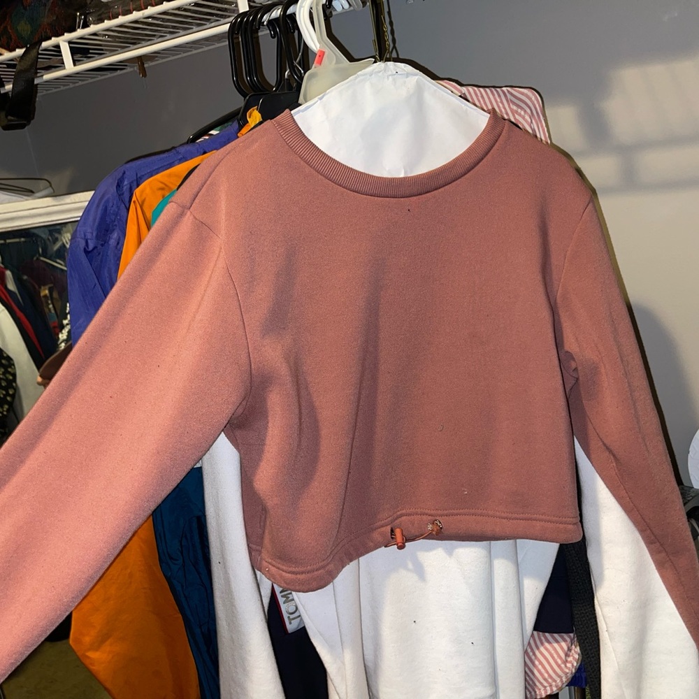 Cropper pink sweater